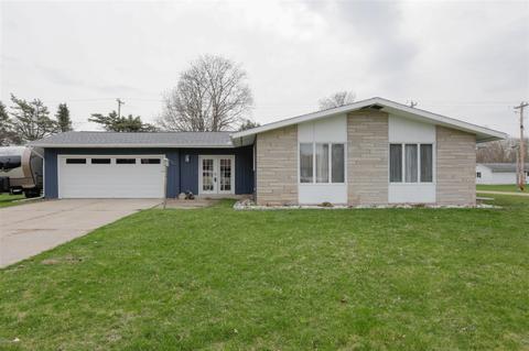 57685 Walnut, Three Rivers, MI 49093 photo 1