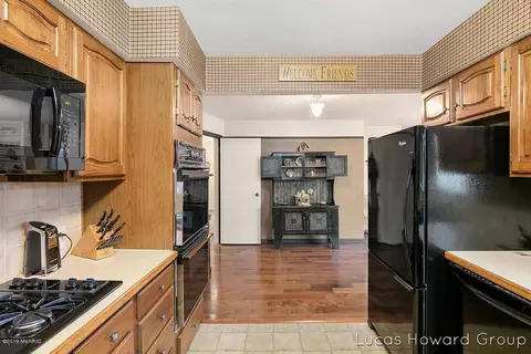 707 Foreman, Lowell, MI 49331 photo 8