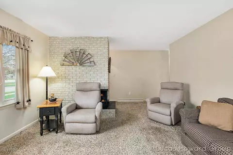 707 Foreman, Lowell, MI 49331 photo 5