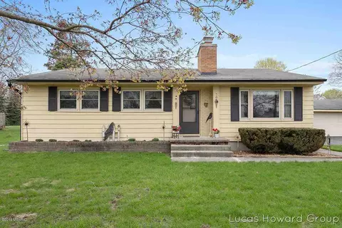 707 Foreman, Lowell, MI 49331 photo 1
