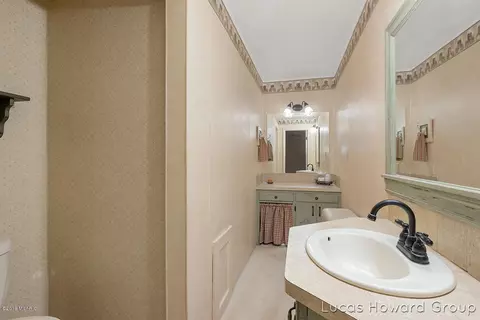707 Foreman, Lowell, MI 49331 photo 11