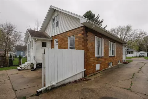 604 S Constantine, Three Rivers, MI 49093 photo 23