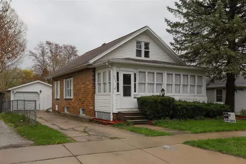 604 S Constantine, Three Rivers, MI 49093 photo 1