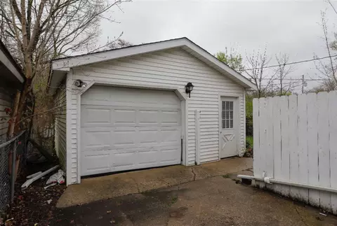 604 S Constantine, Three Rivers, MI 49093 photo 20