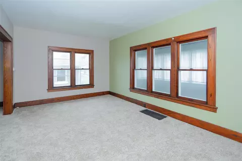 604 S Constantine, Three Rivers, MI 49093 photo 3