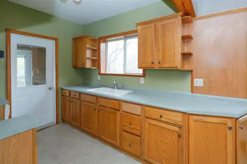 604 S Constantine, Three Rivers, MI 49093 photo 7