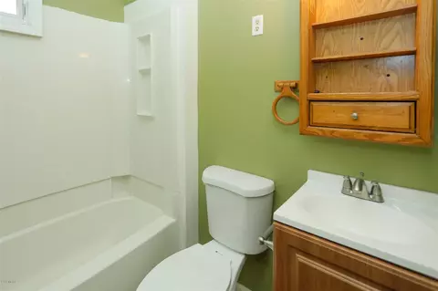 604 S Constantine, Three Rivers, MI 49093 photo 13
