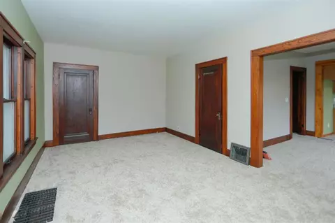 604 S Constantine, Three Rivers, MI 49093 photo 4