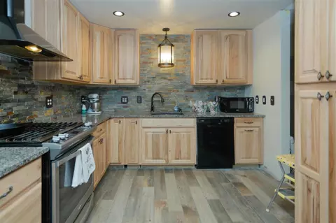 815 S Constantine, Three Rivers, MI 49093 photo 4