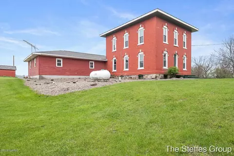 6092 Usborne, Freeport, MI 49325 photo 1