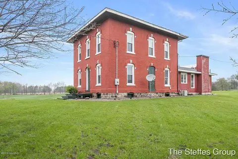 6092 Usborne, Freeport, MI 49325 photo 3