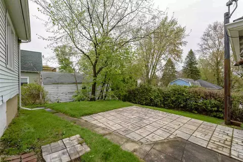 424 N 23rd, Springfield, MI 49037 photo 7