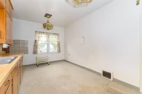 424 N 23rd, Springfield, MI 49037 photo 22