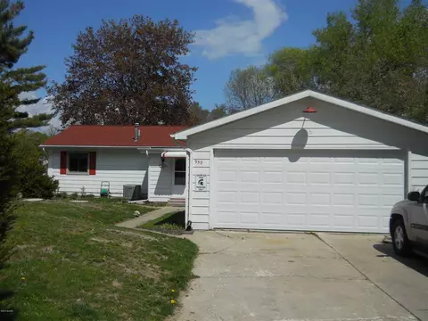 958 W W Shr, Stanton, MI 48888 photo 2