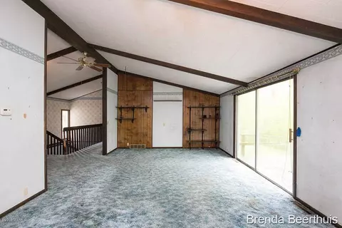 5870 N Montcalm, Belding, MI 48809 photo 3