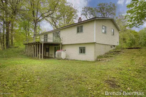 5870 N Montcalm, Belding, MI 48809 photo 14