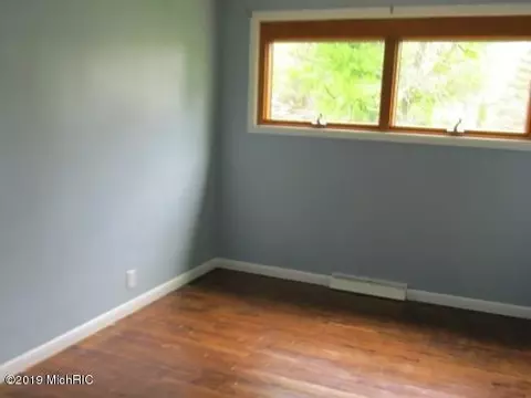 490 S Burr Oak, Colon, MI 49040 photo 10