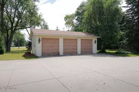 490 S Burr Oak, Colon, MI 49040 photo 11