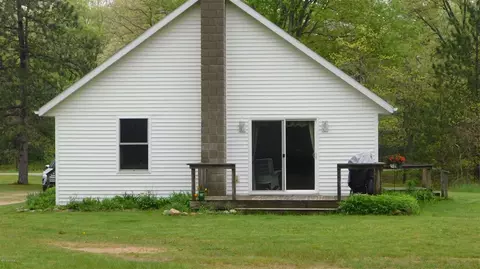 1120 N Wisner, White Cloud, MI 49349 photo 18