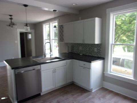 1018 Maple St, Manistee, MI 49660 photo 8