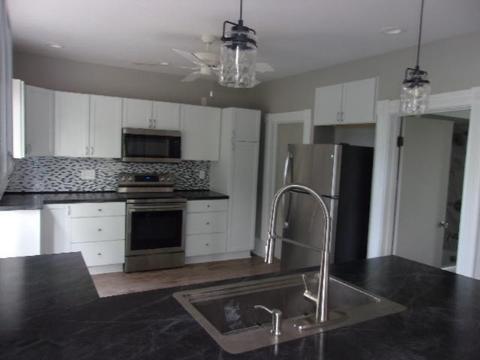 1018 Maple St, Manistee, MI 49660 photo 7