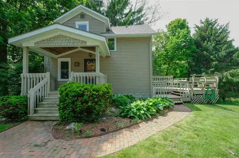 15987 E C, Augusta, MI 49012 photo 1