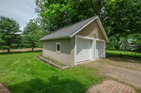 15987 E C, Augusta, MI 49012 photo 25