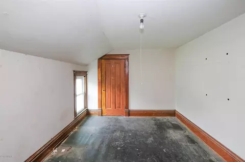 503 E Brg, Plainwell, MI 49080 photo 21