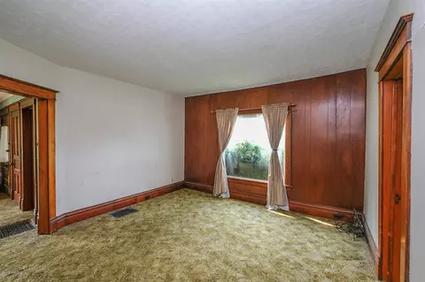 503 E Brg, Plainwell, MI 49080 photo 7