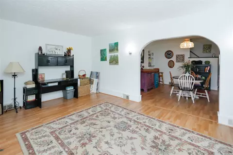 717 N Main, Plainwell, MI 49080 photo 13
