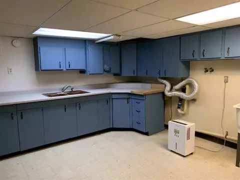 18841 M-60, Three Rivers, MI 49093 photo 22