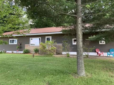 18841 M-60, Three Rivers, MI 49093 photo 1