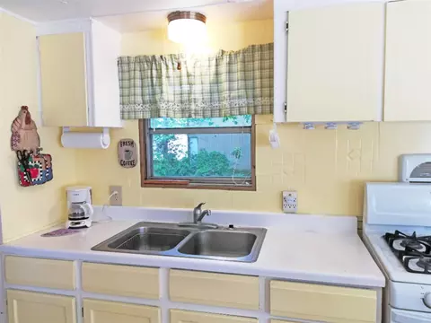 735 W Mohawk, White Cloud, MI 49349 photo 9