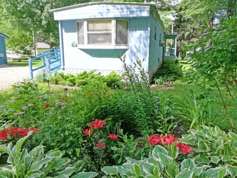 735 W Mohawk, White Cloud, MI 49349 photo 2