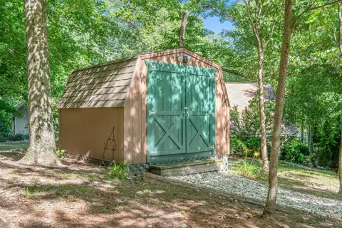 11675 Canterbury, Plainwell, MI 49080 photo 28