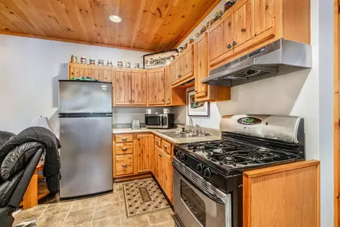 11675 Canterbury, Plainwell, MI 49080 photo 23