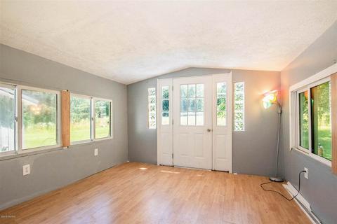 4589 W Sidney, Sidney, MI 48885 photo 8