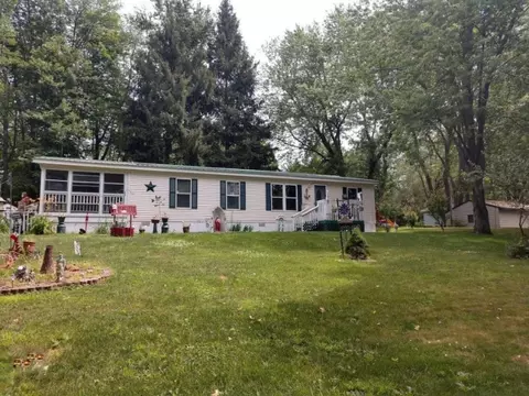610 W Mohawk, White Cloud, MI 49349 photo 4