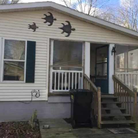 610 W Mohawk, White Cloud, MI 49349 photo 3