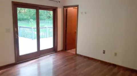 5646 E C, Richland, MI 49083 photo 16