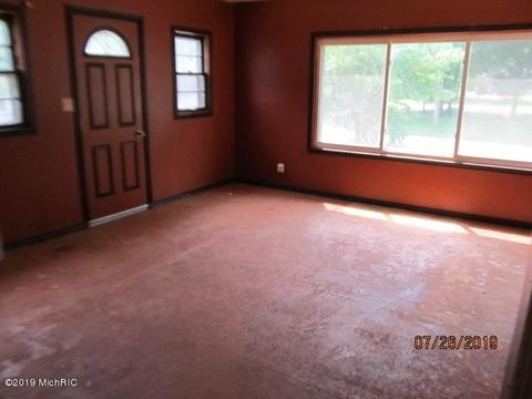 214 Fifth, Three Rivers, MI 49093 photo 3