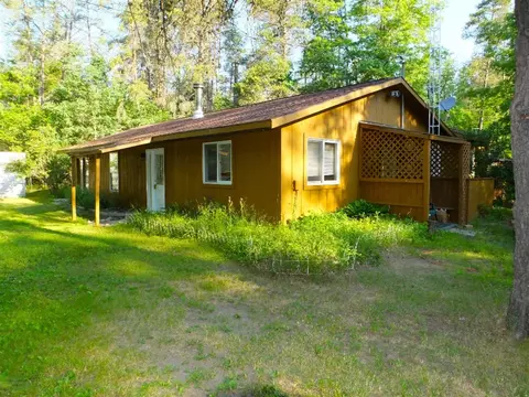 650 E 20th, Baldwin, MI 49304 photo 1