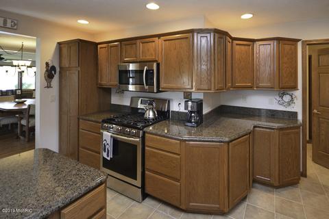 3091 Baseline, Gobles, MI 49055 photo 4