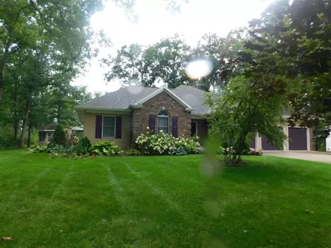 139 S Webster, White Cloud, MI 49349 photo 2