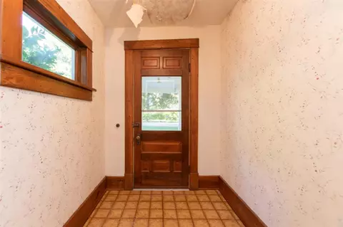 225 Holmes, Schoolcraft, MI 49087 photo 3