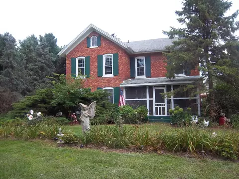 4320 E Reading, Osseo, MI 49266 photo 1
