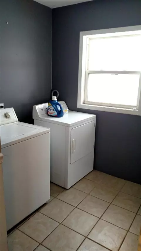 522 W High, Belding, MI 48809 photo 22
