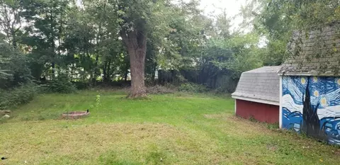 522 W High, Belding, MI 48809 photo 2