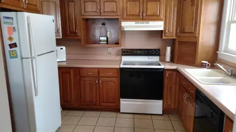 522 W High, Belding, MI 48809 photo 10