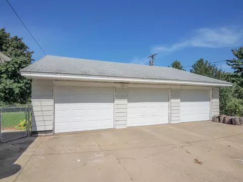 2546 W B, Plainwell, MI 49080 photo 18